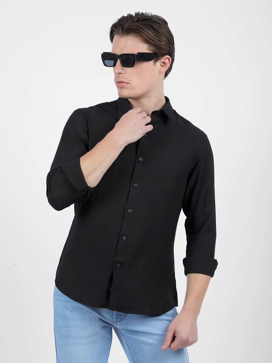 Numero Uno Men Solid Black Slim Fit Shirt